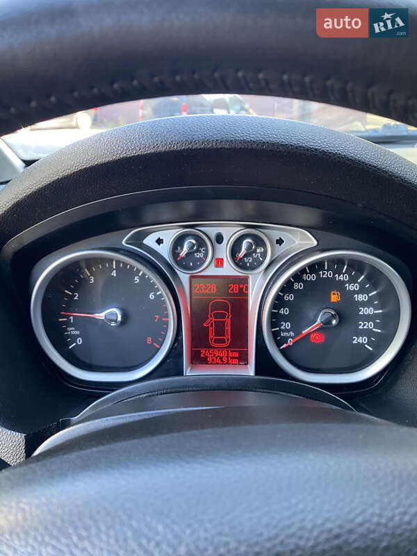 Мінівен Ford C-Max 2009 в Рівному фото 31 Мінівен Ford C-Max 2009 в Рівному