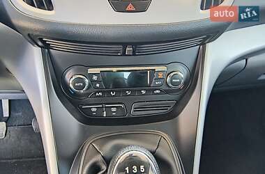 Мінівен Ford C-Max 2010 в 