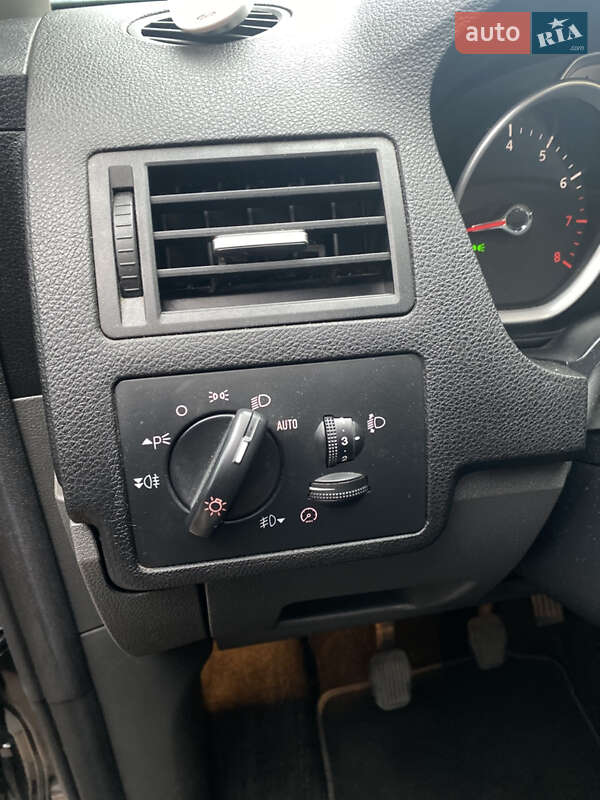 Минивэн Ford C-Max 2008 в Киеве фото 10 Минивэн Ford C-Max 2008 в Киеве