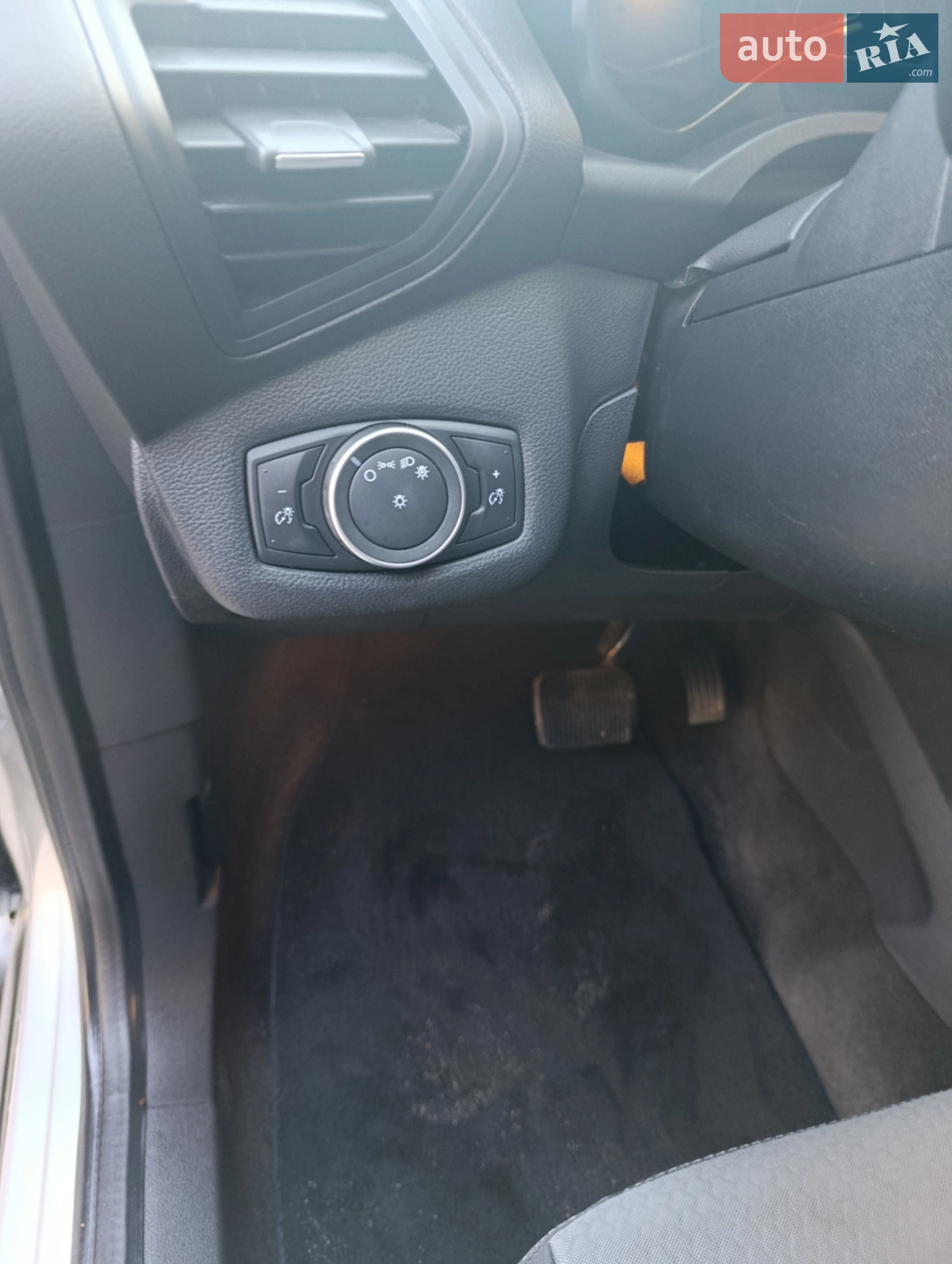 2017 Ford C-MAX - мініатюра 32