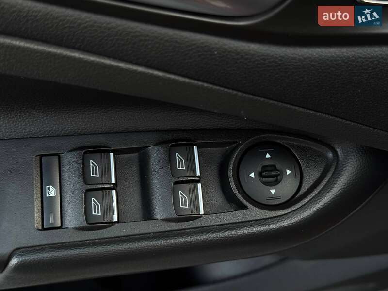 Минивэн Ford C-Max 2016 в Ровно