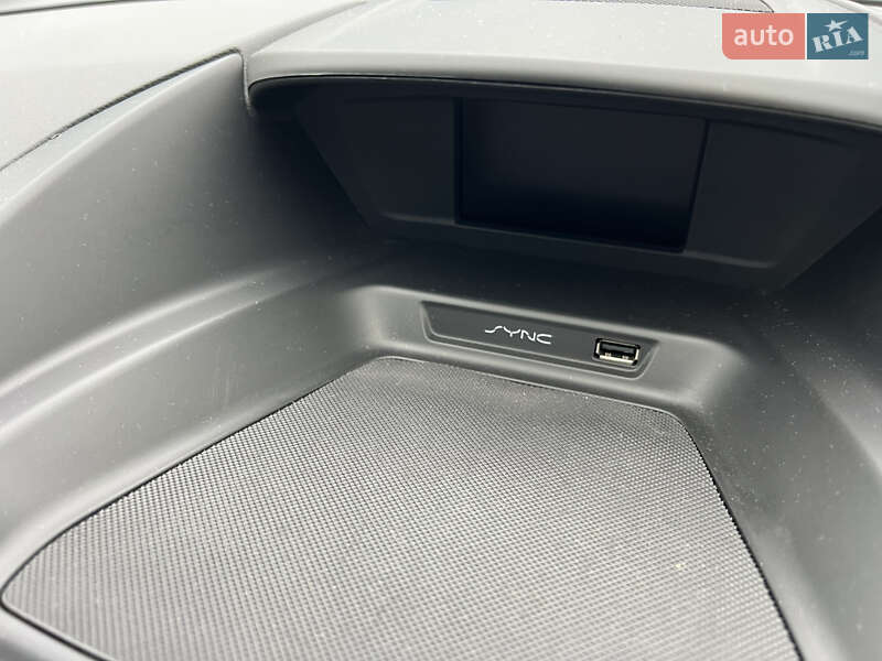 Мінівен Ford C-Max 2016 в Львові