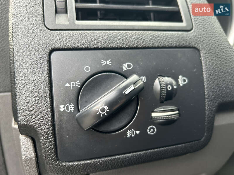 Мінівен Ford C-Max 2009 в Житомирі фото 25 Мінівен Ford C-Max 2009 в Житомирі