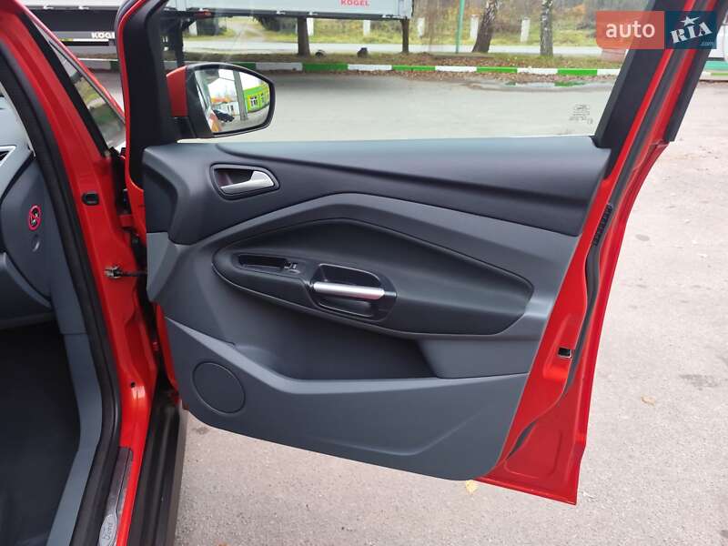 Минивэн Ford C-Max 2011 в Звягеле фото 67 Минивэн Ford C-Max 2011 в Звягеле