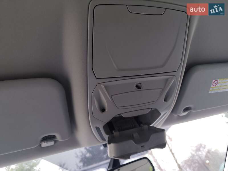 Минивэн Ford C-Max 2011 в Звягеле фото 84 Минивэн Ford C-Max 2011 в Звягеле