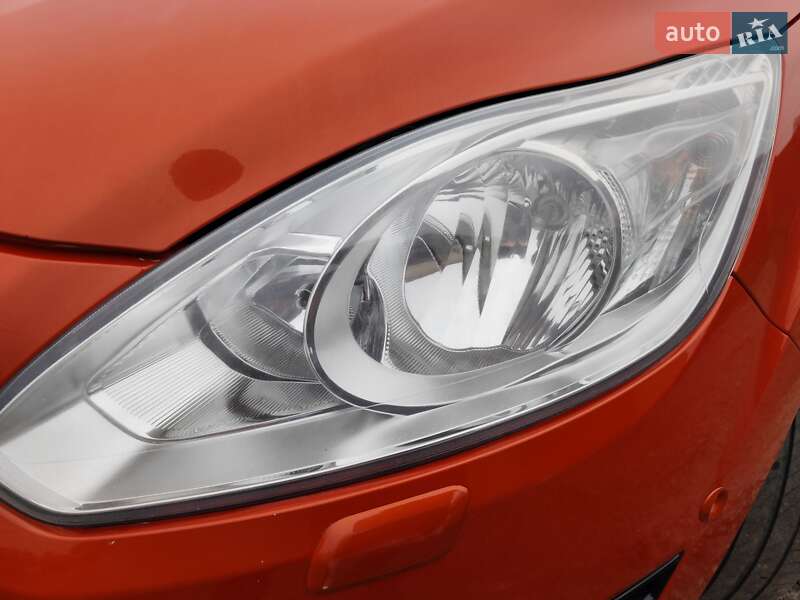 Минивэн Ford C-Max 2011 в Звягеле фото 59 Минивэн Ford C-Max 2011 в Звягеле