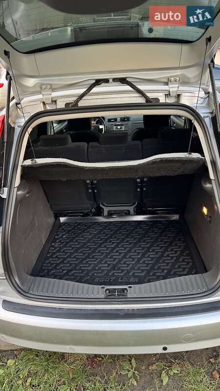 Минивэн Ford C-Max 2010 в Львове