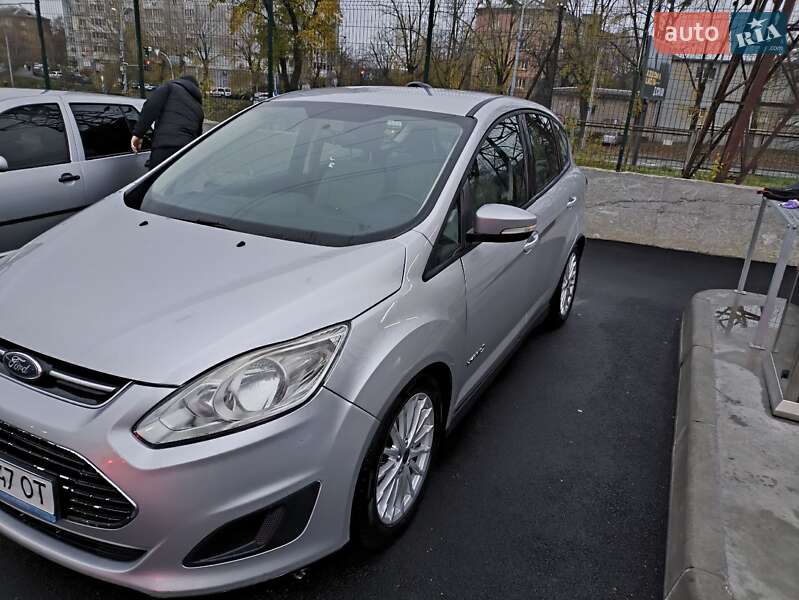 Мінівен Ford C-Max 2016 в Києві