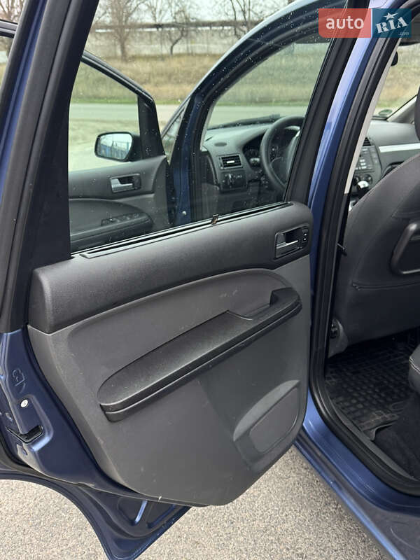Мінівен Ford C-Max 2006 в Новомосковську фото 18 Мінівен Ford C-Max 2006 в Новомосковську