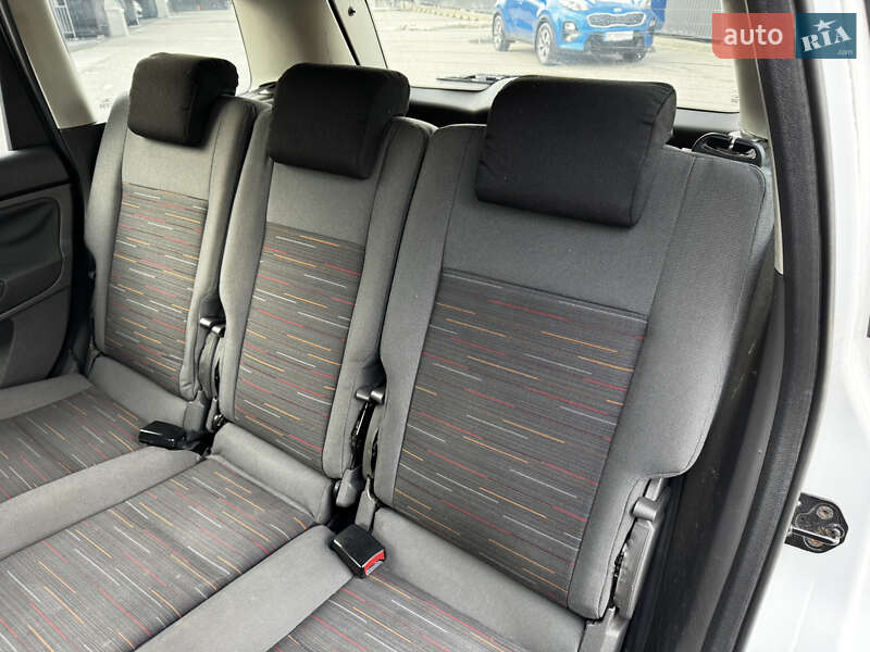 Минивэн Ford C-Max 2010 в Львове