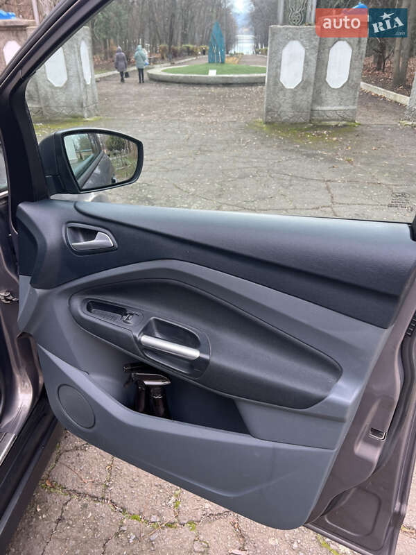 Минивэн Ford C-Max 2012 в Ватутино фото 17 Минивэн Ford C-Max 2012 в Ватутино