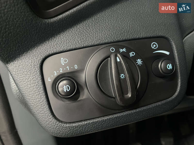 Минивэн Ford C-Max 2011 в Стрые фото 33 Минивэн Ford C-Max 2011 в Стрые