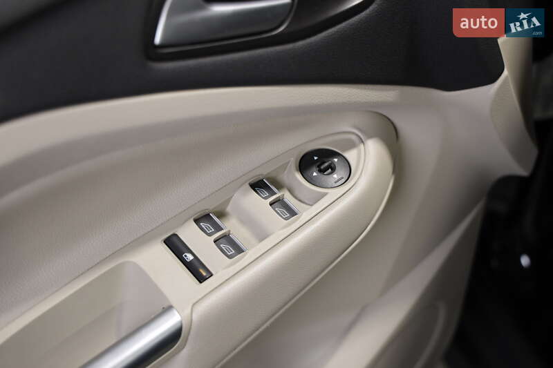 Минивэн Ford C-Max 2016 в Луцке фото 26 Минивэн Ford C-Max 2016 в Луцке