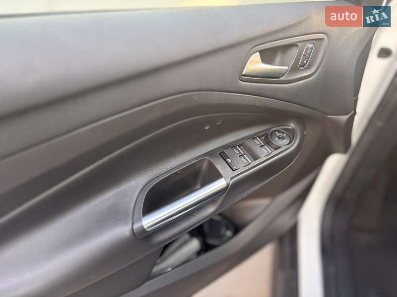 Минивэн Ford C-Max 2017 в Житомире фото 16 Минивэн Ford C-Max 2017 в Житомире