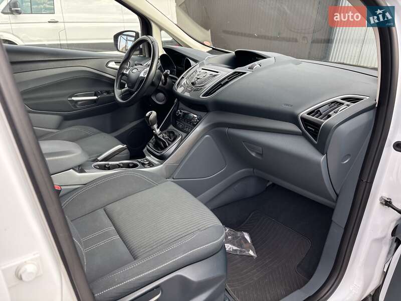 Минивэн Ford C-Max 2015 в Нововолынске
