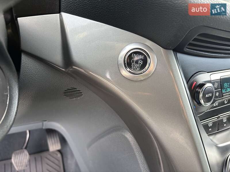 Минивэн Ford C-Max 2015 в Нововолынске