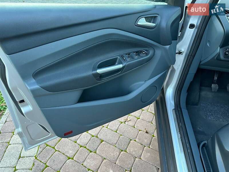 Минивэн Ford C-Max 2012 в Стрые фото 15 Минивэн Ford C-Max 2012 в Стрые