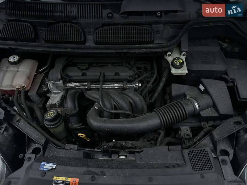 Минивэн Ford C-Max 2005 в Виннице