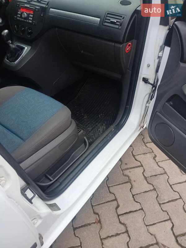 Минивэн Ford C-Max 2009 в Черновцах