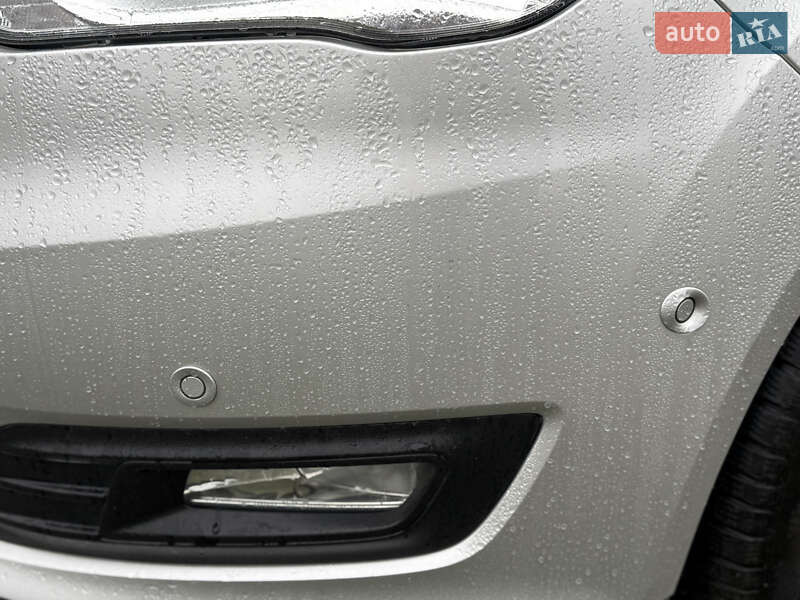 Минивэн Ford C-Max 2018 в Нововолынске