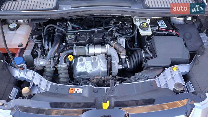 Минивэн Ford C-Max 2010 в Звягеле фото 30 Минивэн Ford C-Max 2010 в Звягеле