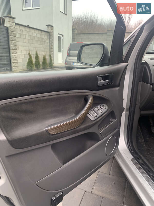 Мінівен Ford C-Max 2009 в Рівному фото 24 Мінівен Ford C-Max 2009 в Рівному