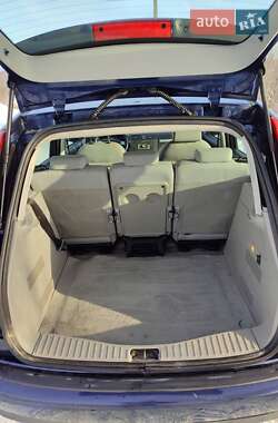 Минивэн Ford C-Max 2005 в Мироновке