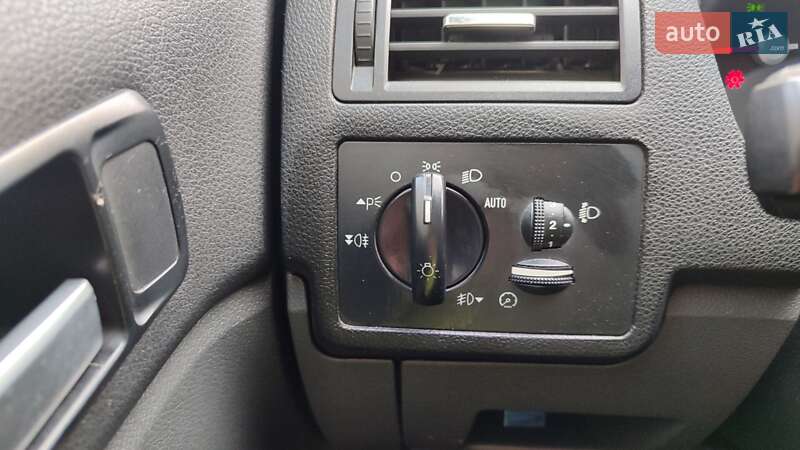 Мінівен Ford C-Max 2006 в Києві