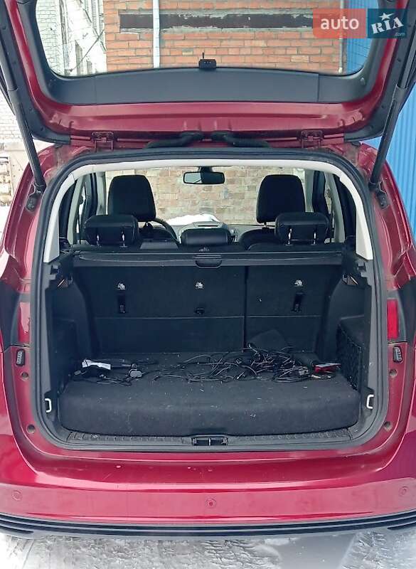 Мінівен Ford C-Max 2016 в Києві