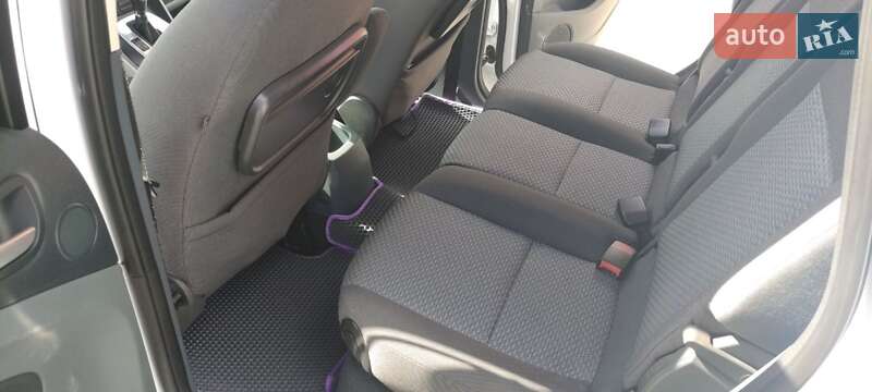 Минивэн Ford C-Max 2013 в Шумске