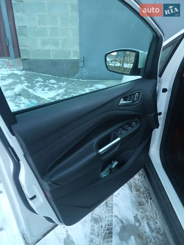 Минивэн Ford C-Max 2016 в Киеве фото 4 Минивэн Ford C-Max 2016 в Киеве