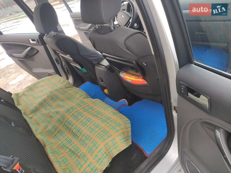 Минивэн Ford C-Max 2009 в Ивано-Франковске