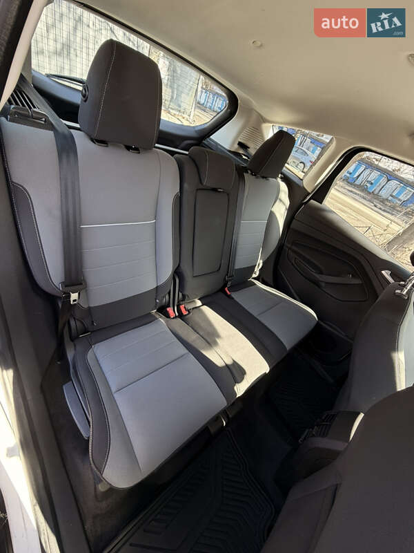 Минивэн Ford C-Max 2014 в Киеве