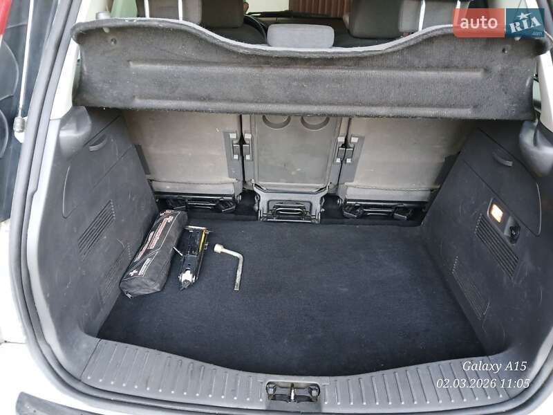 Минивэн Ford C-Max 2006 в Золотоноше