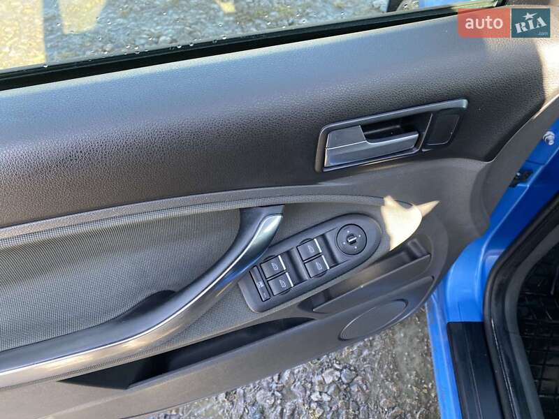 Минивэн Ford C-Max 2010 в Львове