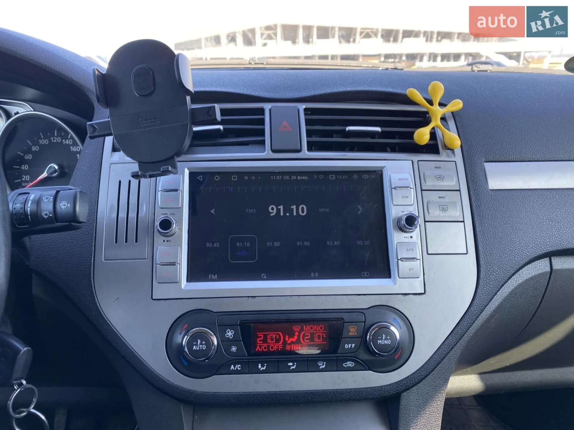 2010 Ford C-MAX - мініатюра 19