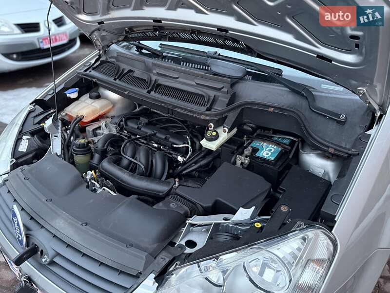 Минивэн Ford C-Max 2007 в Сарнах