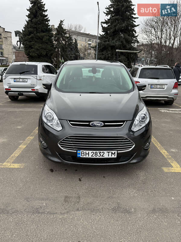 Минивэн Ford C-Max 2015 в Килии