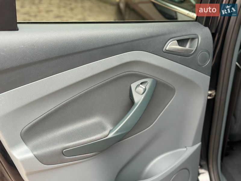 Мінівен Ford C-Max 2012 в Хоролі