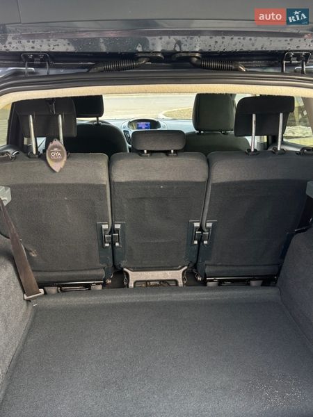 Минивэн Ford C-Max 2012 в Измаиле