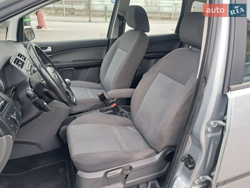 Минивэн Ford C-Max 2005 в Могилев-Подольске