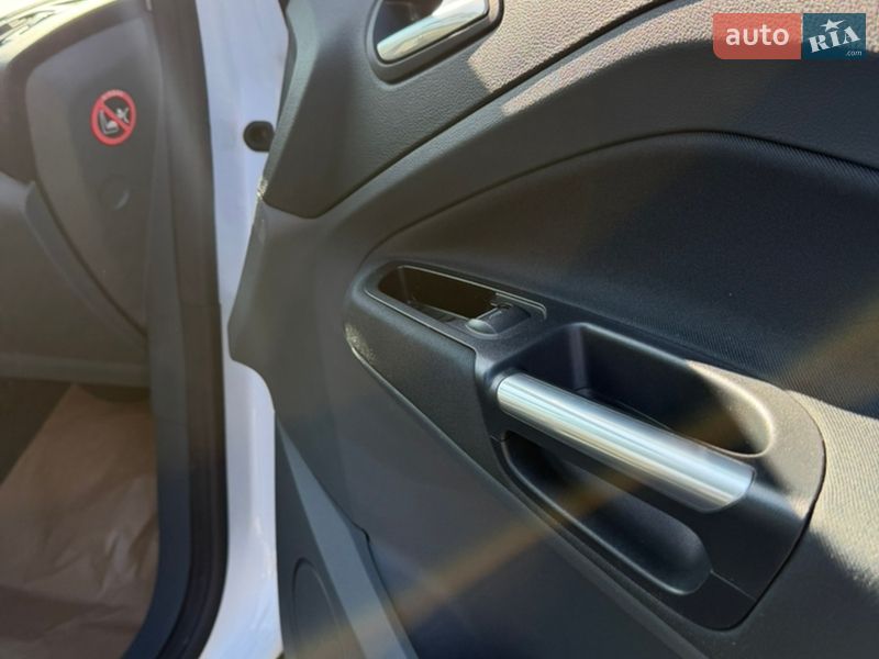 Мінівен Ford C-Max 2011 в Луцьку