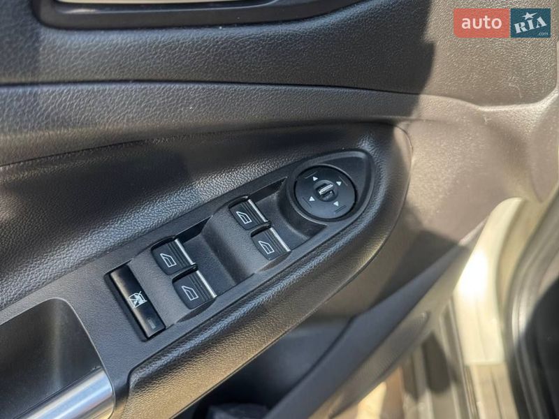 Мінівен Ford C-Max 2015 в Івано-Франківську