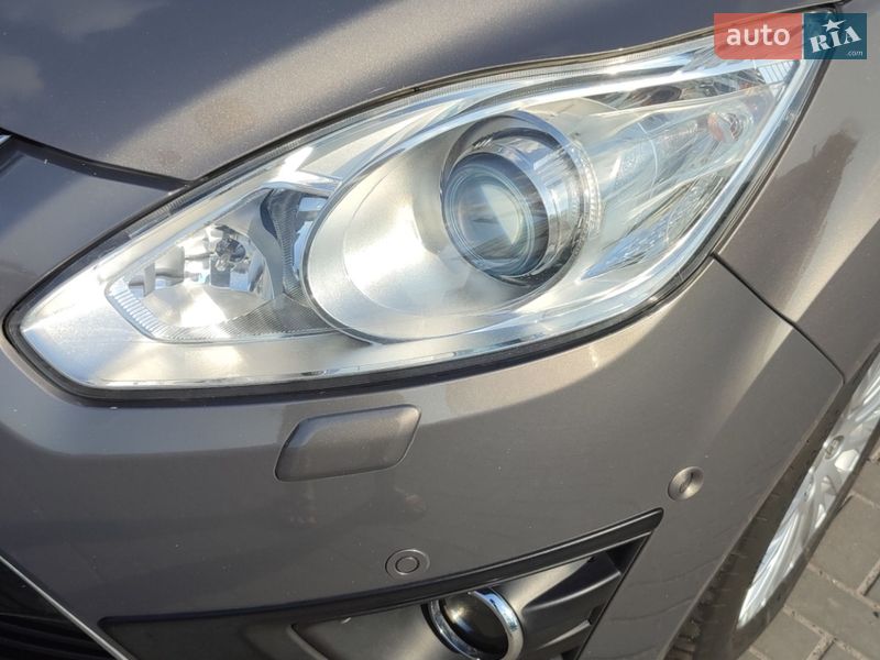 Минивэн Ford C-Max 2012 в Луцке