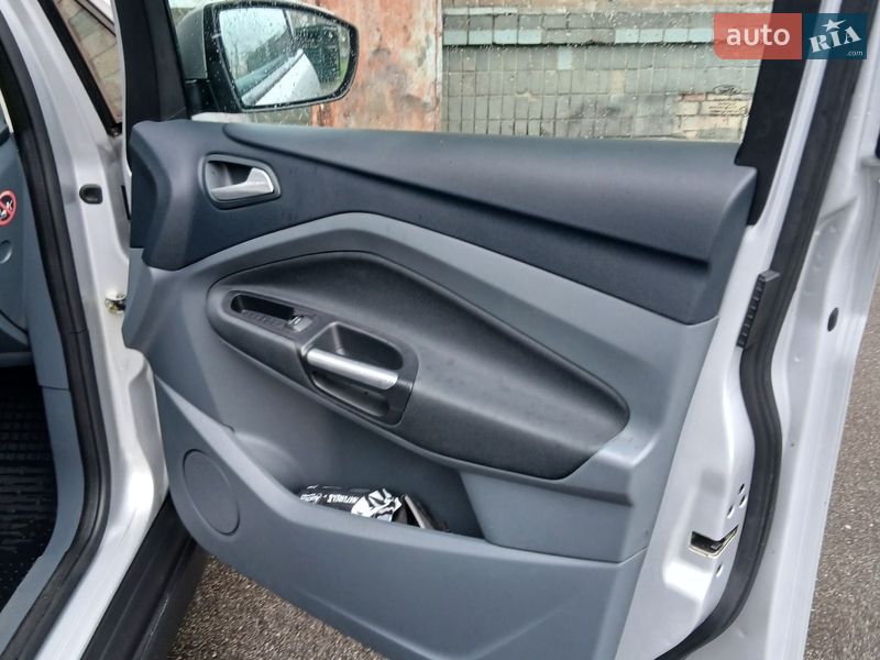 Минивэн Ford C-Max 2014 в Киеве