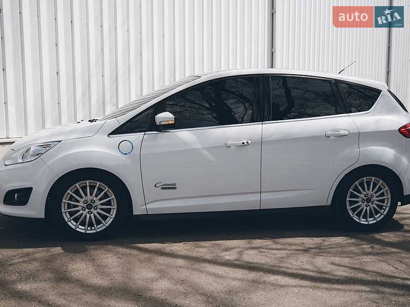 Минивэн Ford C-Max 2015 в Измаиле