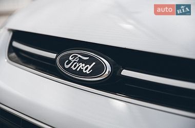 Минивэн Ford C-Max 2015 в Измаиле