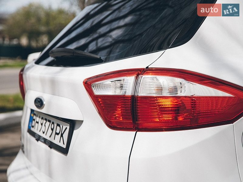 Минивэн Ford C-Max 2015 в Измаиле
