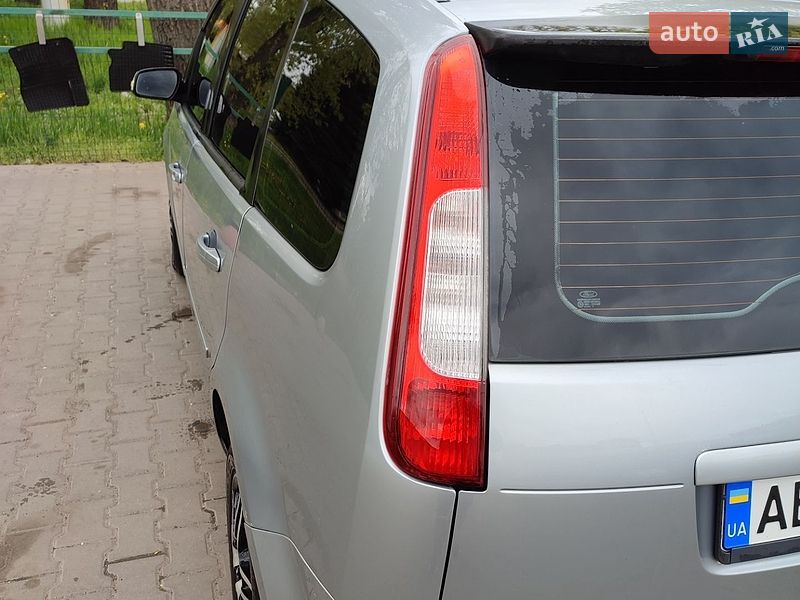 Мінівен Ford C-Max 2004 в Кривому Розі