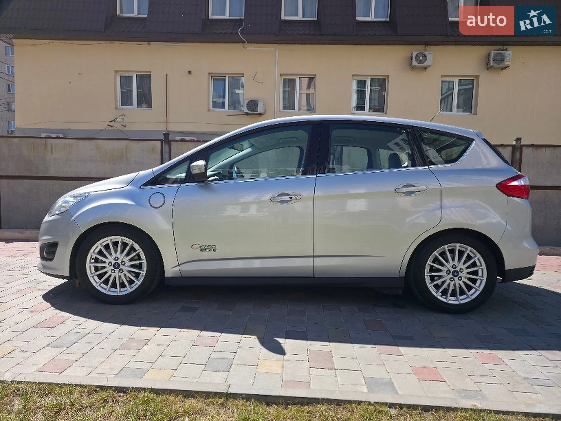 2015 Ford C-MAX - фото 1